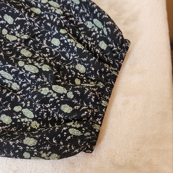 NWOT Beacon Apparel 3/4 Length Sleeve Ruffled Top Navy/Green Size XS - Picture 14 of 16